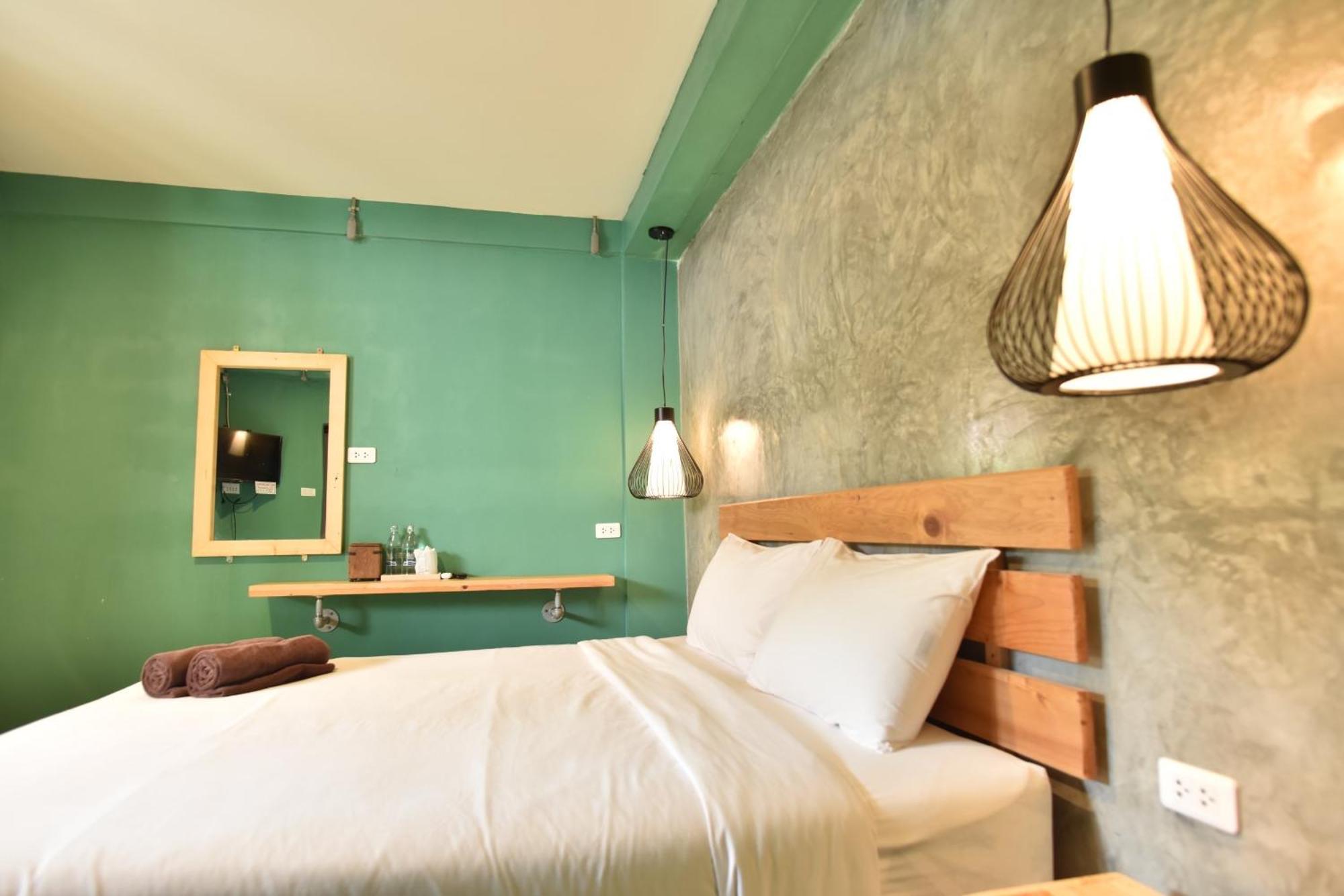 Rest Time Hotel Нонг Кай Екстериор снимка